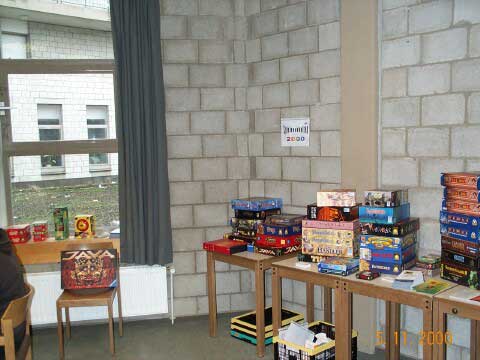 Die Auswahl am Spieletisch / Die Tische fllen sich